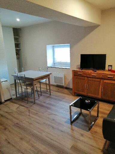 Joyeuse, Superbe Appartement D'Environs 30M2. Kültér fotó